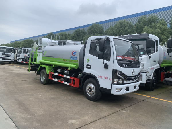 東風(fēng)小多利卡噴藥車5方