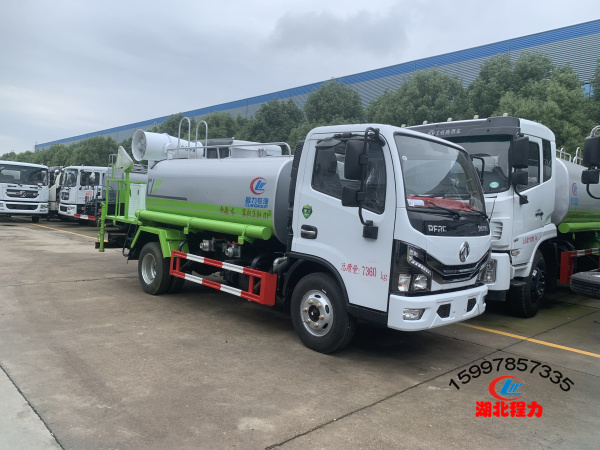 國(guó)六東風(fēng)小多利卡噴藥車5方