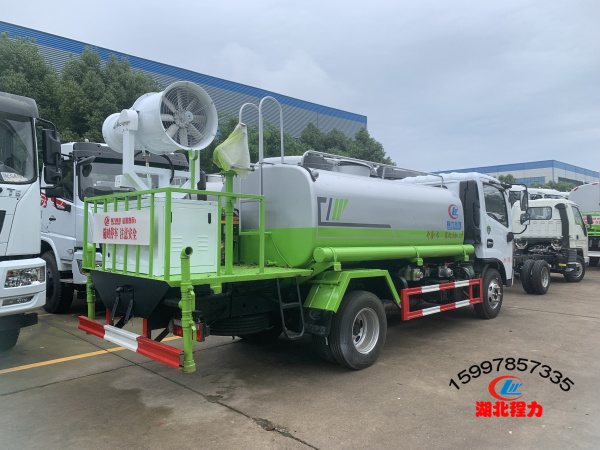 國(guó)六東風(fēng)小多利卡噴藥車5方